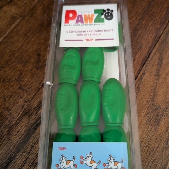 PawZ Dog Boots Tiny & XXS Green & Yellow Rubber Boots For 1" -1.5" & under paws - Picture 3 of 10